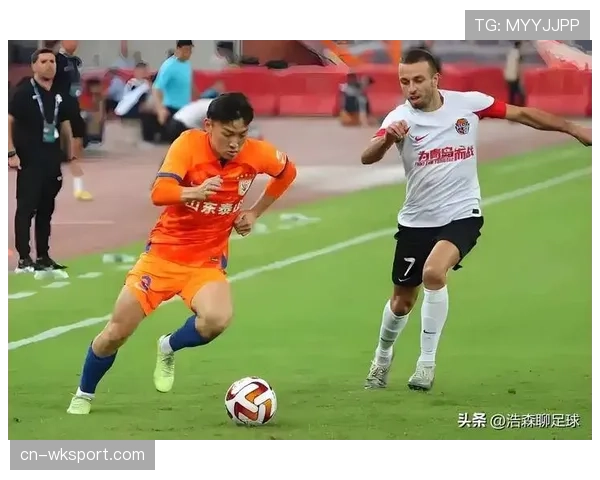 【2026年4月中超联赛·赛中·战报全场比赛结束，山东泰山3-1青岛海牛，其中两球来自右路精准传中助攻